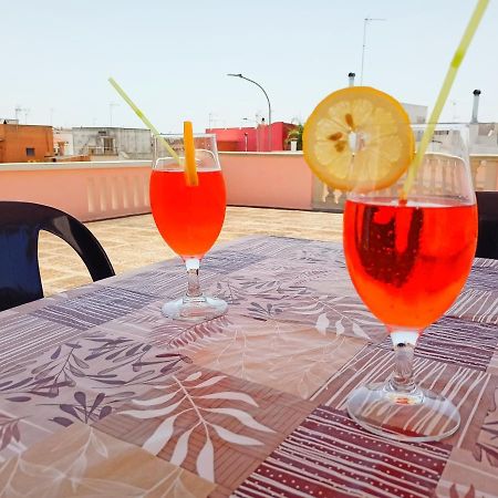 La Terrazza Di Fabrizio 5 Minuti Dal Mare Villa Andrano Exterior foto