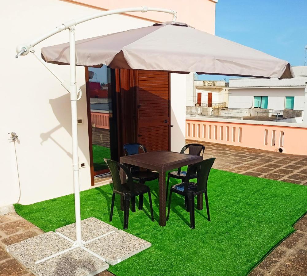 La Terrazza Di Fabrizio 5 Minuti Dal Mare Villa Andrano Exterior foto